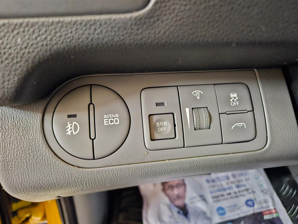 HYUNDAI Starex - Vista 8