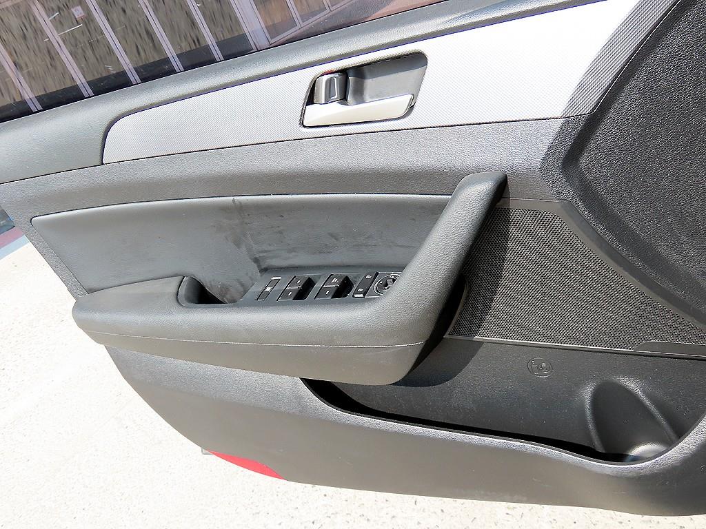 HYUNDAI Sonata - Vista 11