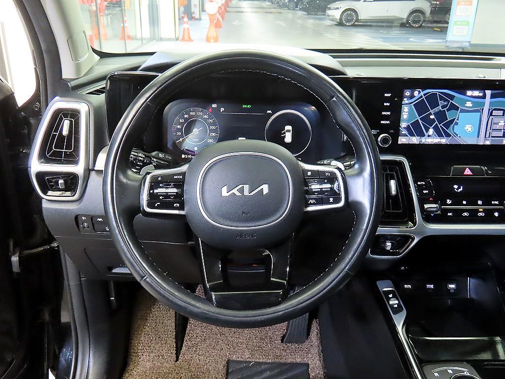 KIA Sorento - Vista 8