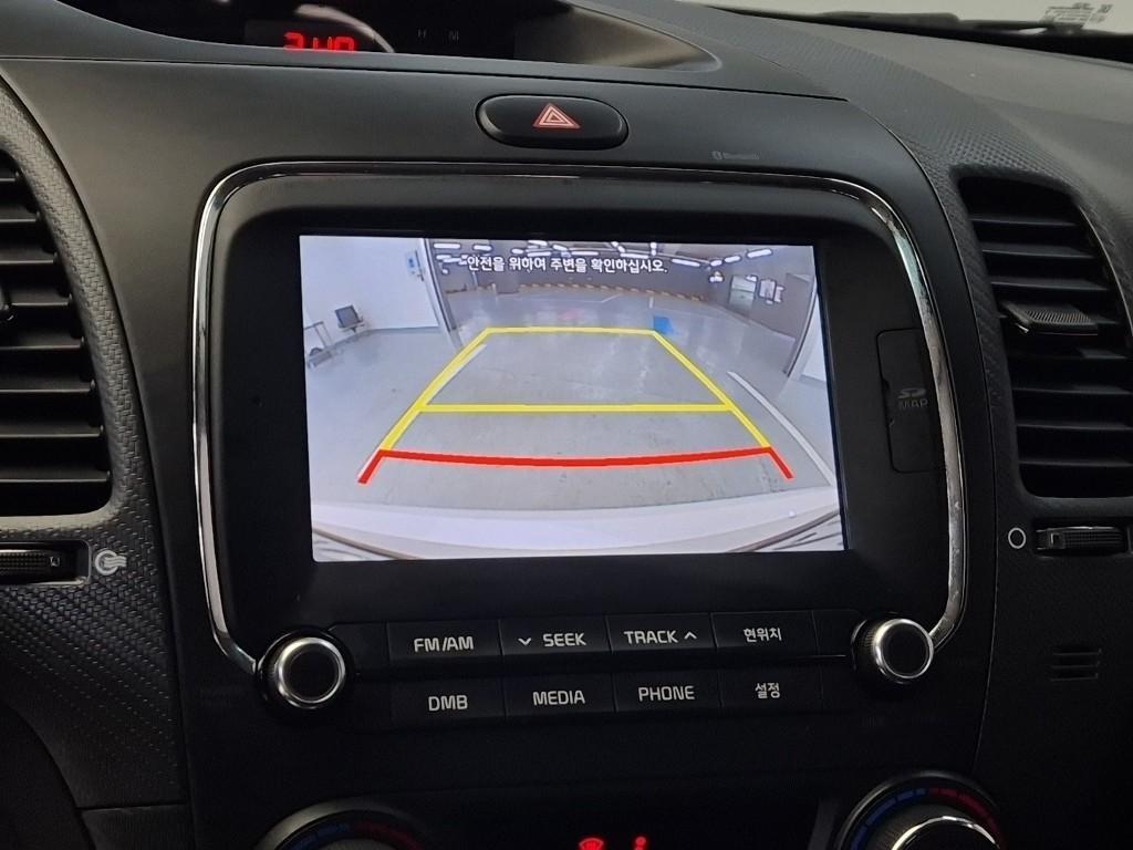 KIA K3 2016 Blanco - Importación desde Corea - HF Imports Iquique - Foto 14