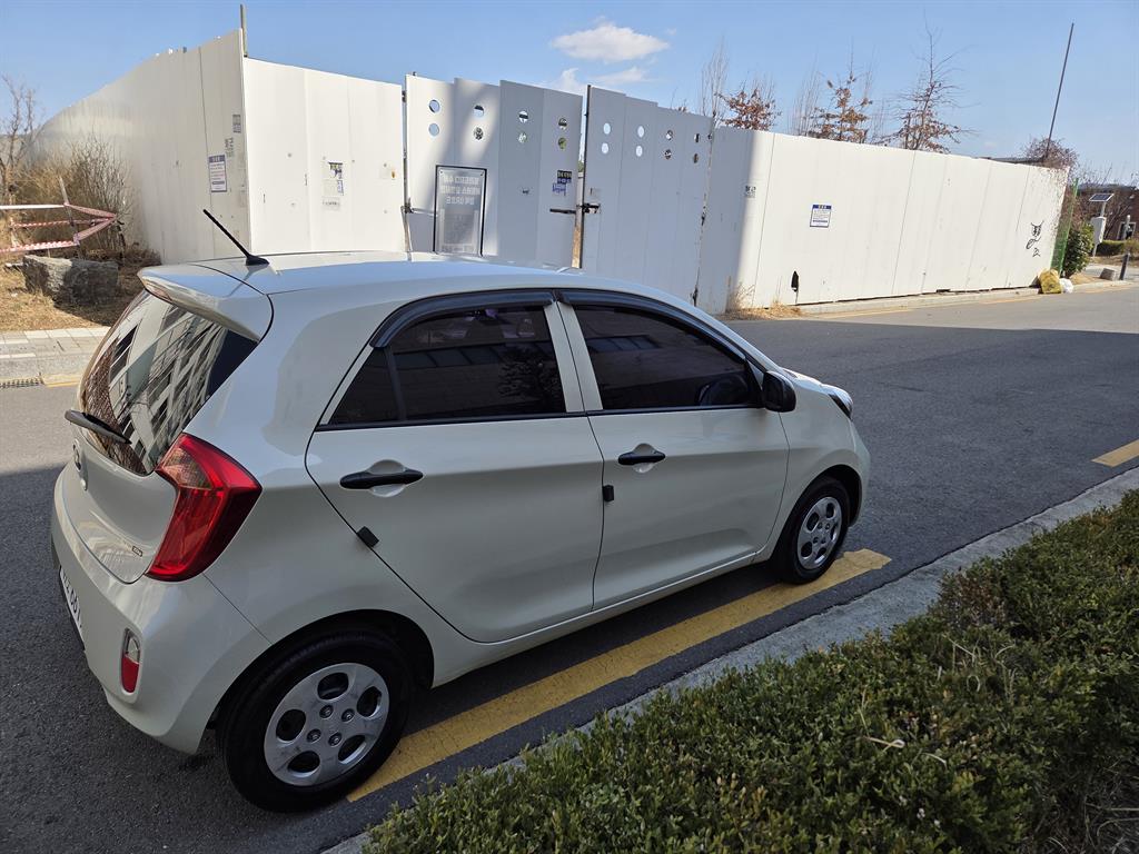 KIA Morning - Vista 10