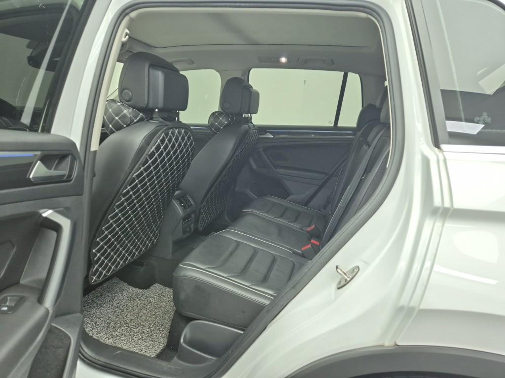 Volkswagen Tiguan - Vista 12