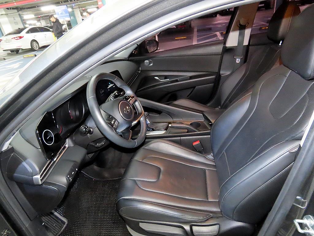 HYUNDAI Avante - Vista 6