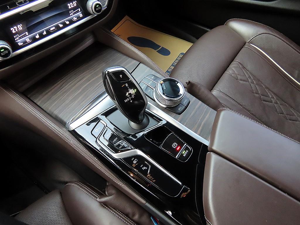 BMW 5 Series - Vista 11