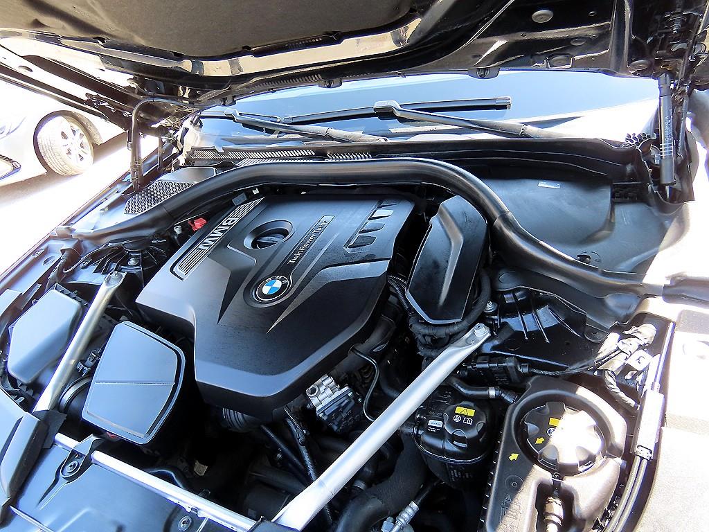 BMW 5 Series 2018 Negro - Importación desde Corea - HF Imports Iquique - Foto 19