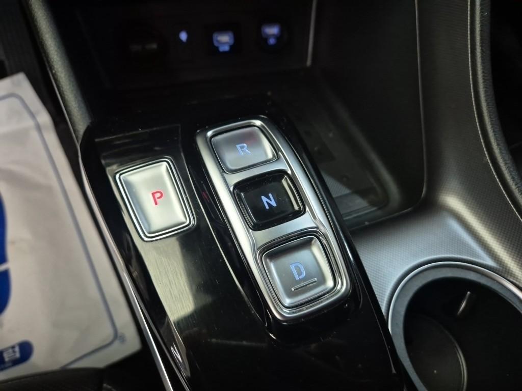 HYUNDAI Sonata - Vista 12