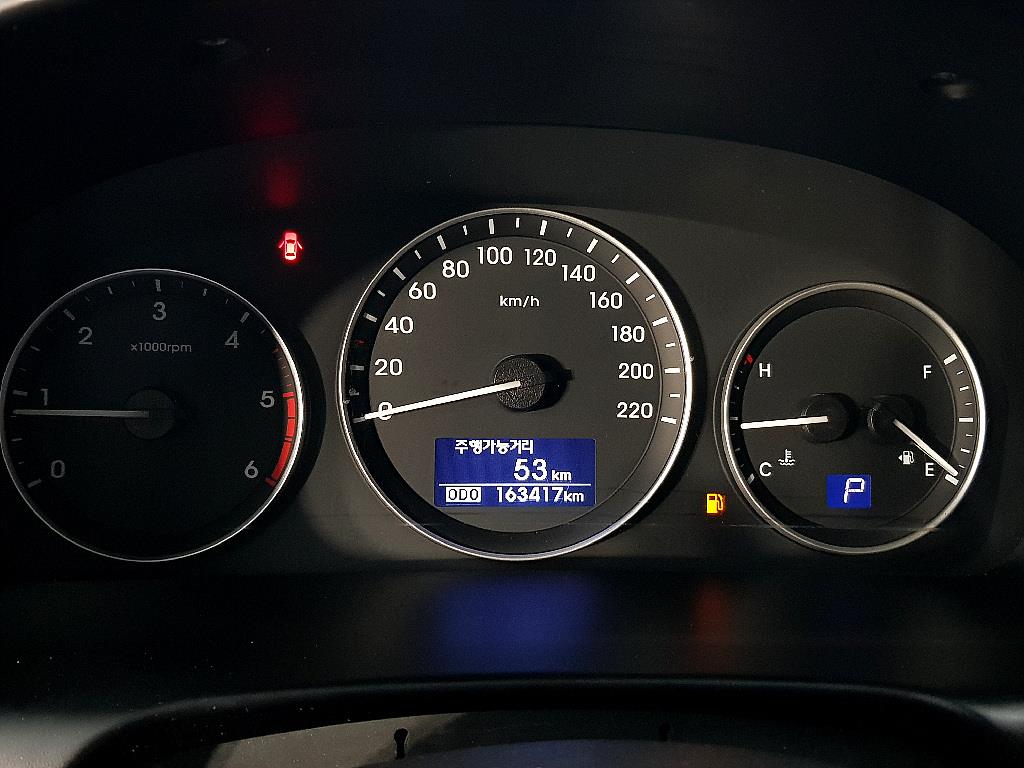 HYUNDAI Starex - Vista 7