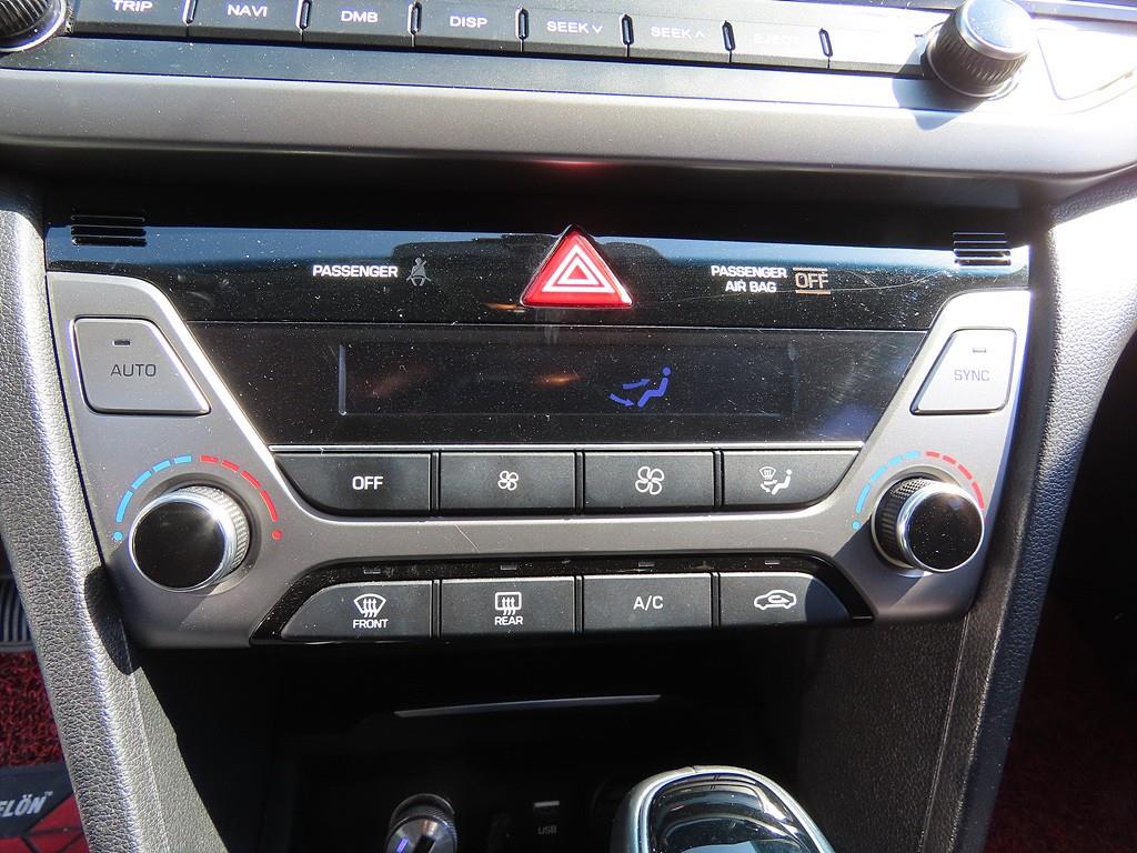 HYUNDAI Avante 2017 Plateado - Importación desde Corea - HF Imports Iquique - Foto 13