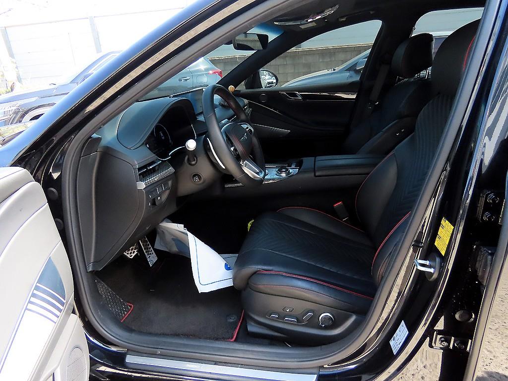 Genesis G80 - Vista 5