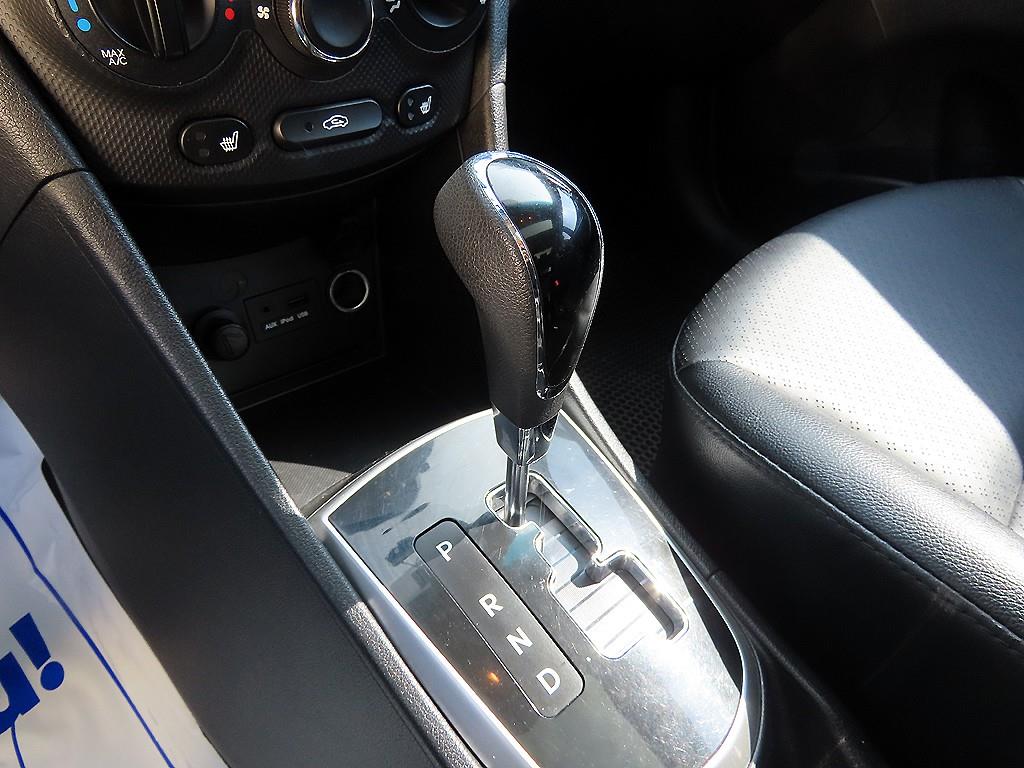 HYUNDAI Accent - Vista 11