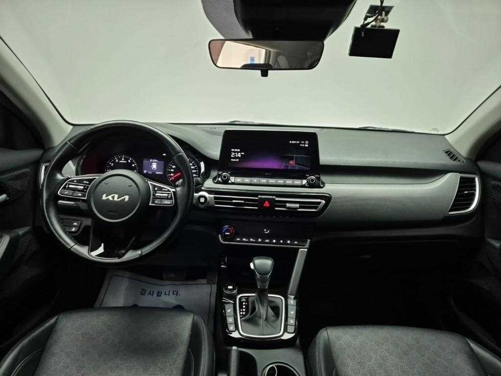 KIA Seltos - Vista 7