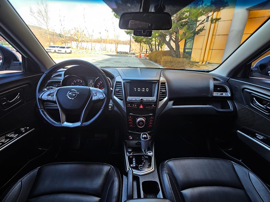 Ssangyong Tivoli - Vista 8