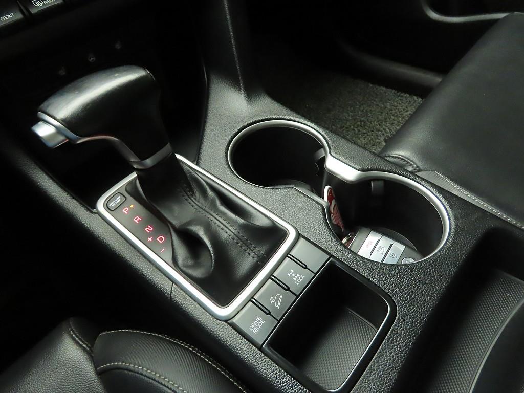 KIA Sportage - Vista 11