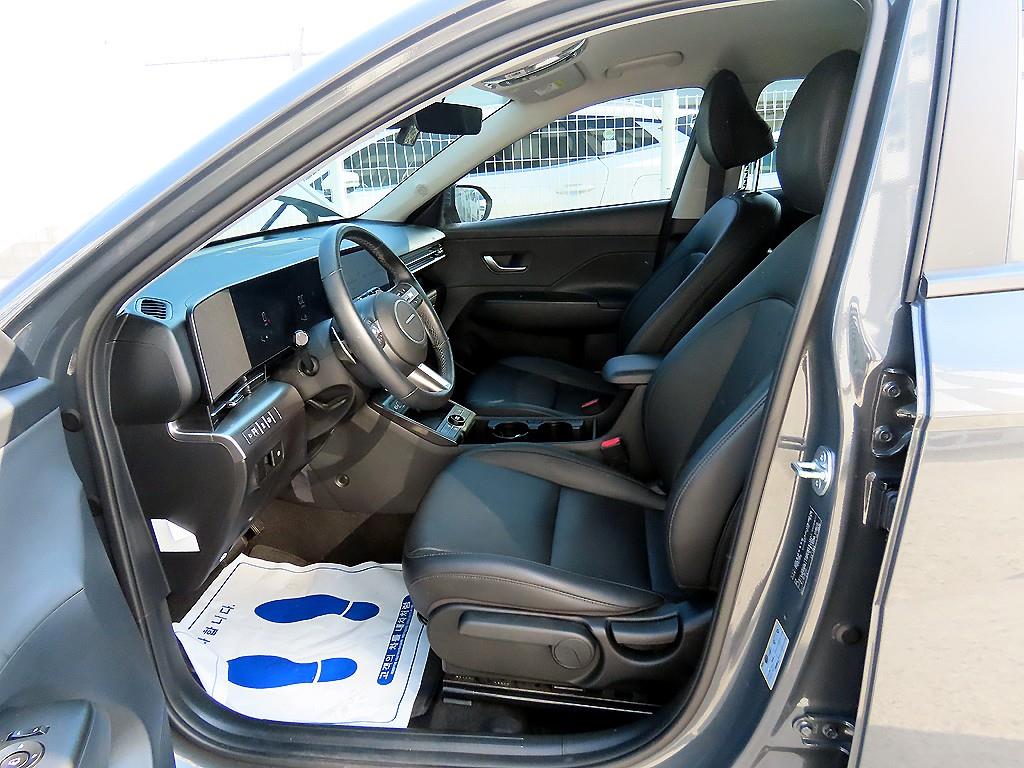 HYUNDAI Kona - Vista 5