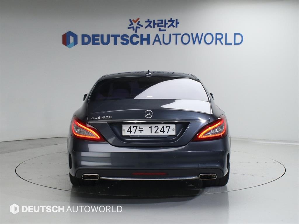 Mercedes Benz CLS Class - Vista 4