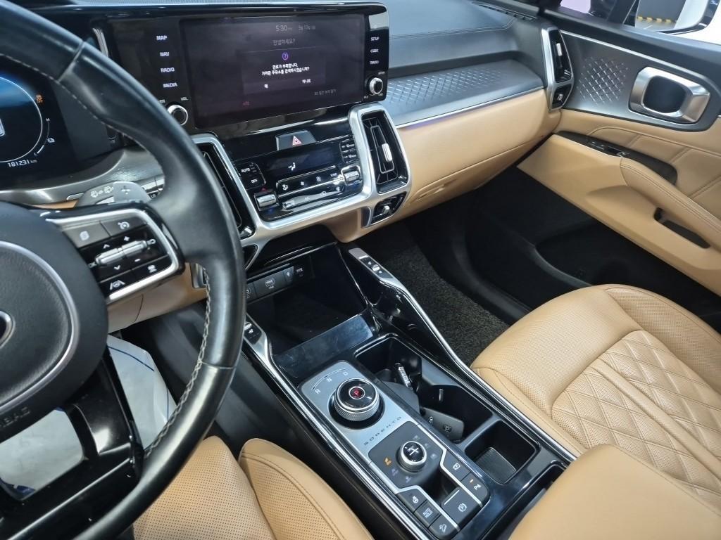 KIA Sorento - Vista 9