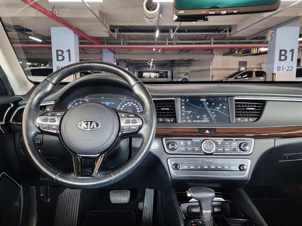 KIA K7 - Vista 6