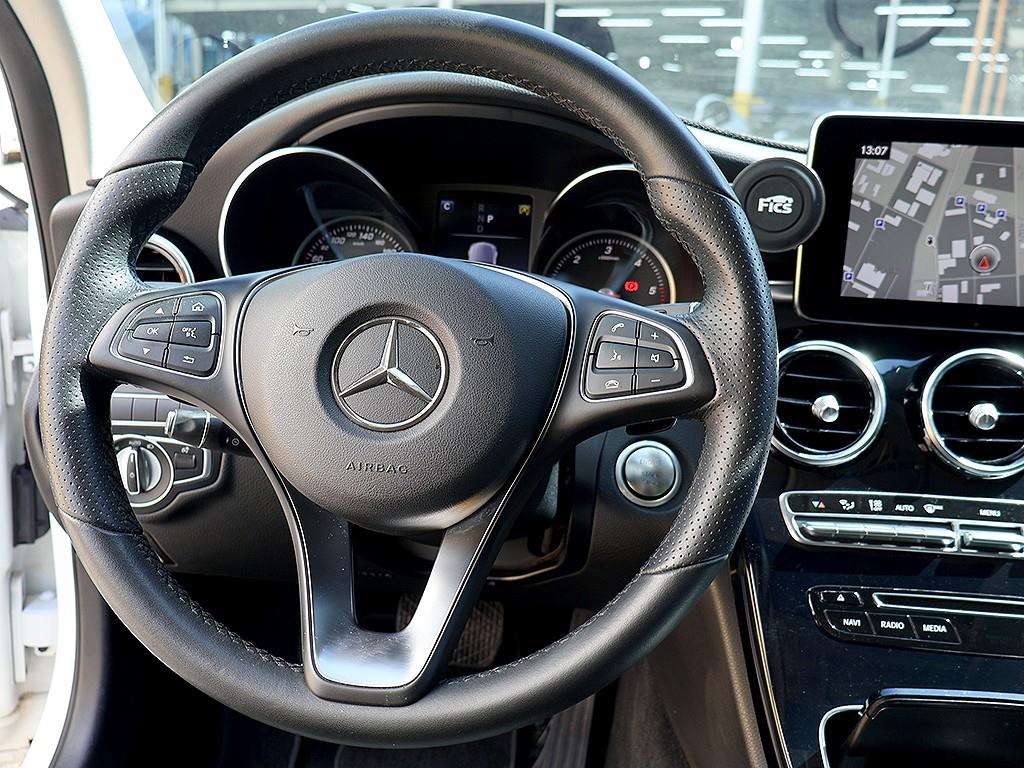 Mercedes Benz C Class 2018 Blanco - Importación desde Corea - HF Imports Iquique - Foto 8