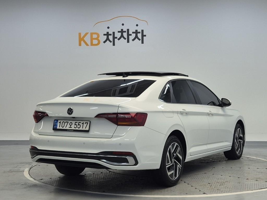 Volkswagen Jetta - Vista 4