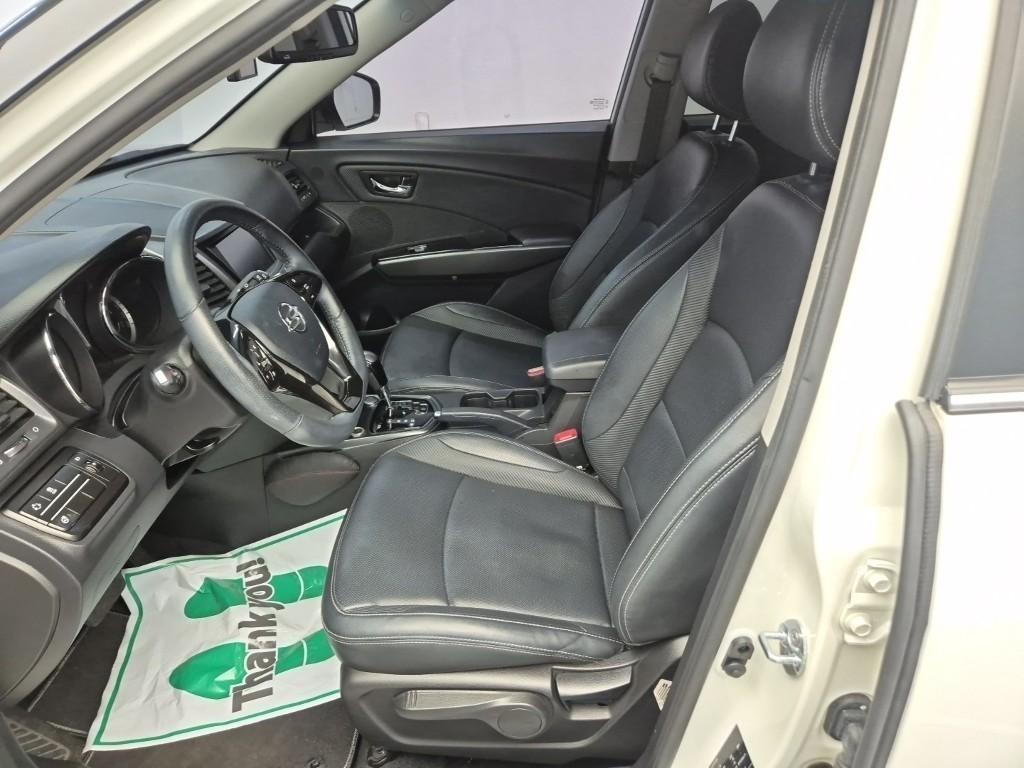 Ssangyong Tivoli - Vista 12