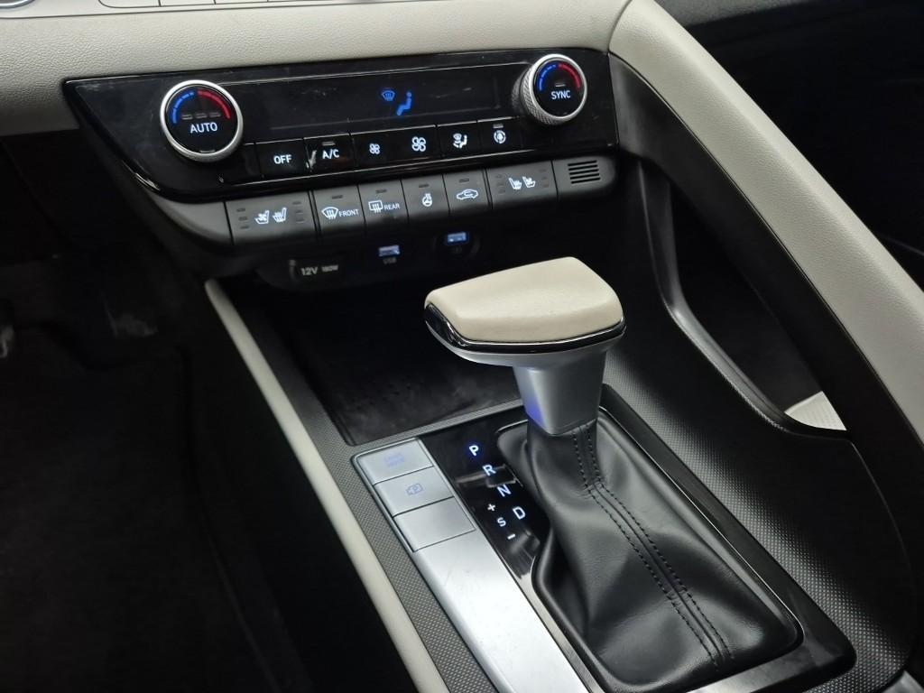 HYUNDAI Avante - Vista 8