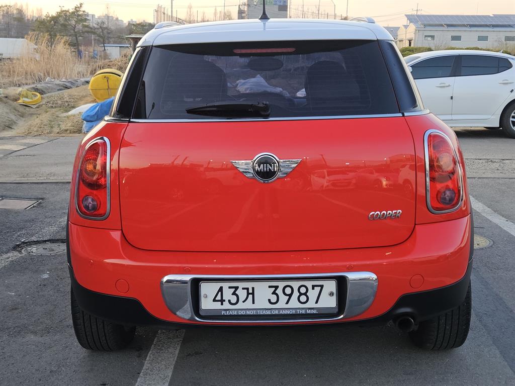 Mini Countryman - Vista 4