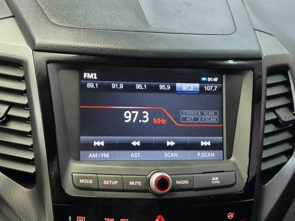 Ssangyong Tivoli - Vista 8