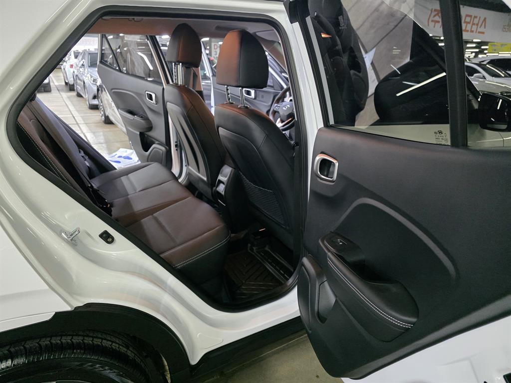 HYUNDAI Venue 2026 Blanco - Importación desde Corea - HF Imports Iquique - Foto 15