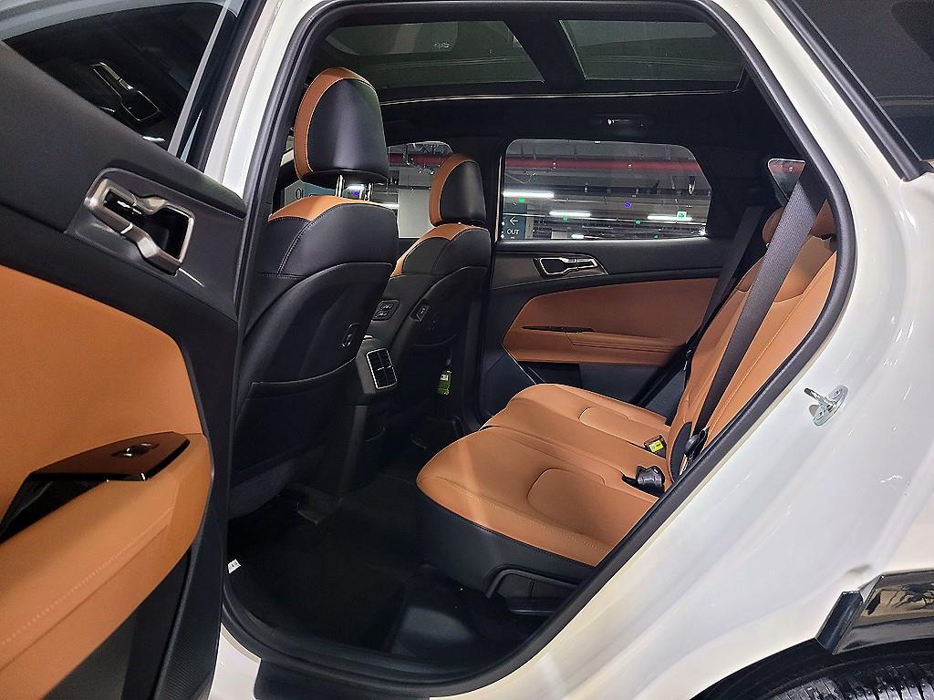 KIA Sportage - Vista 8