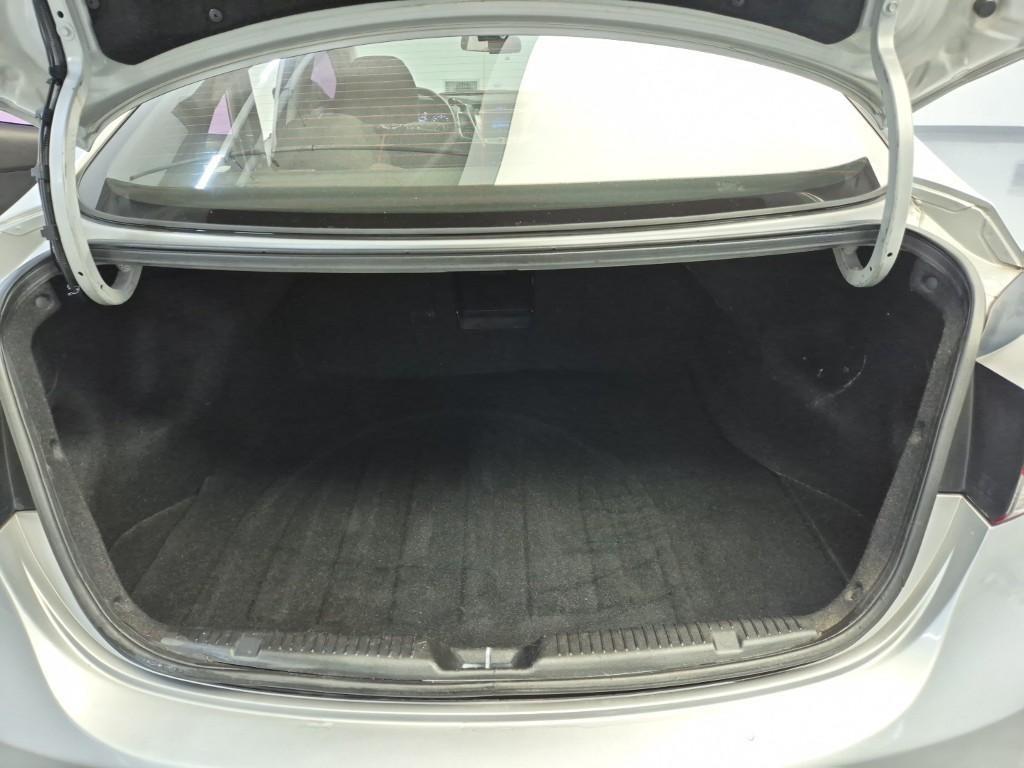 HYUNDAI Avante 2015 Plateado - Importación desde Corea - HF Imports Iquique - Foto 17