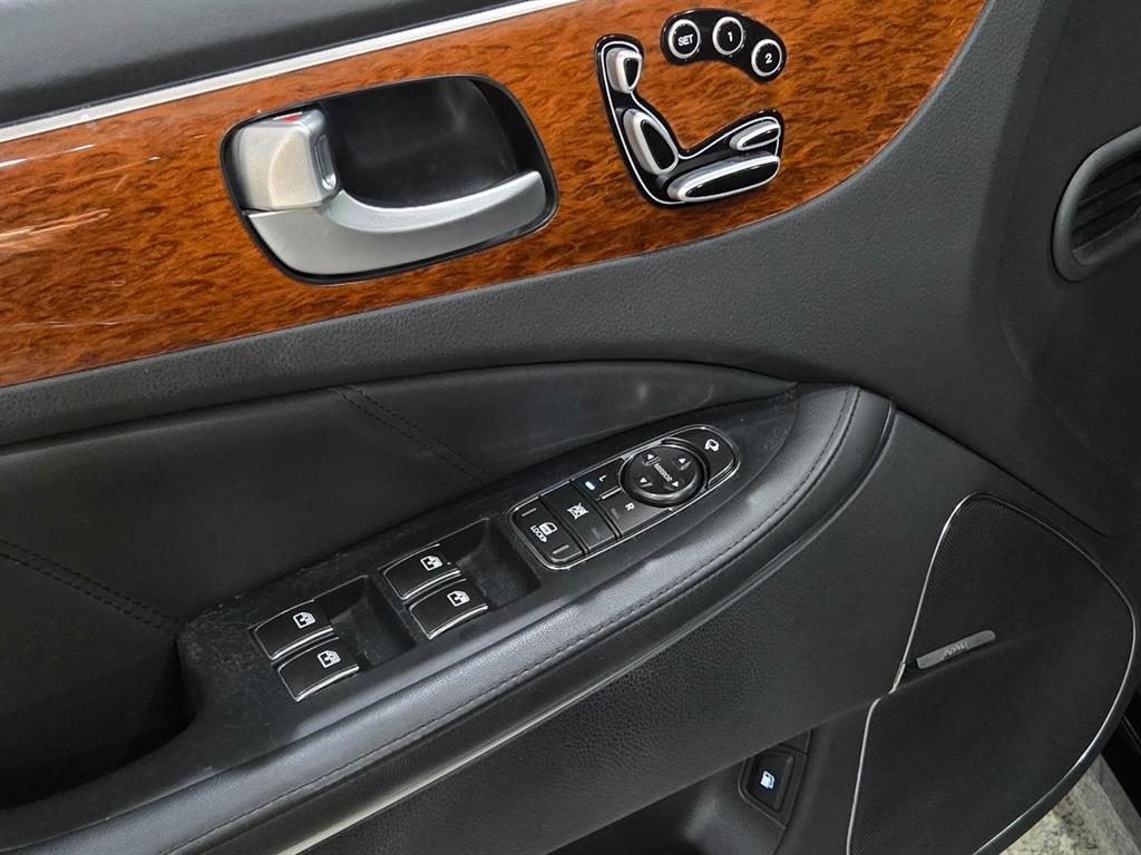 HYUNDAI Equus 2012 Negro - Importación desde Corea - HF Imports Iquique - Foto 15