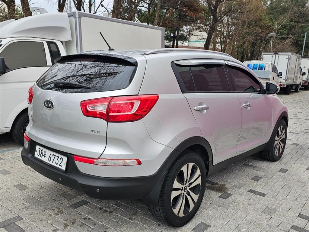 KIA Sportage - Vista 4