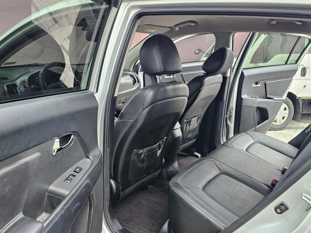KIA Sportage 2012 Plateado - Importación desde Corea - HF Imports Iquique - Foto 15