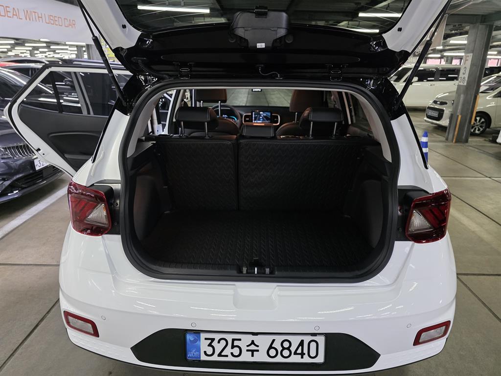 HYUNDAI Venue 2026 Blanco - Importación desde Corea - HF Imports Iquique - Foto 17