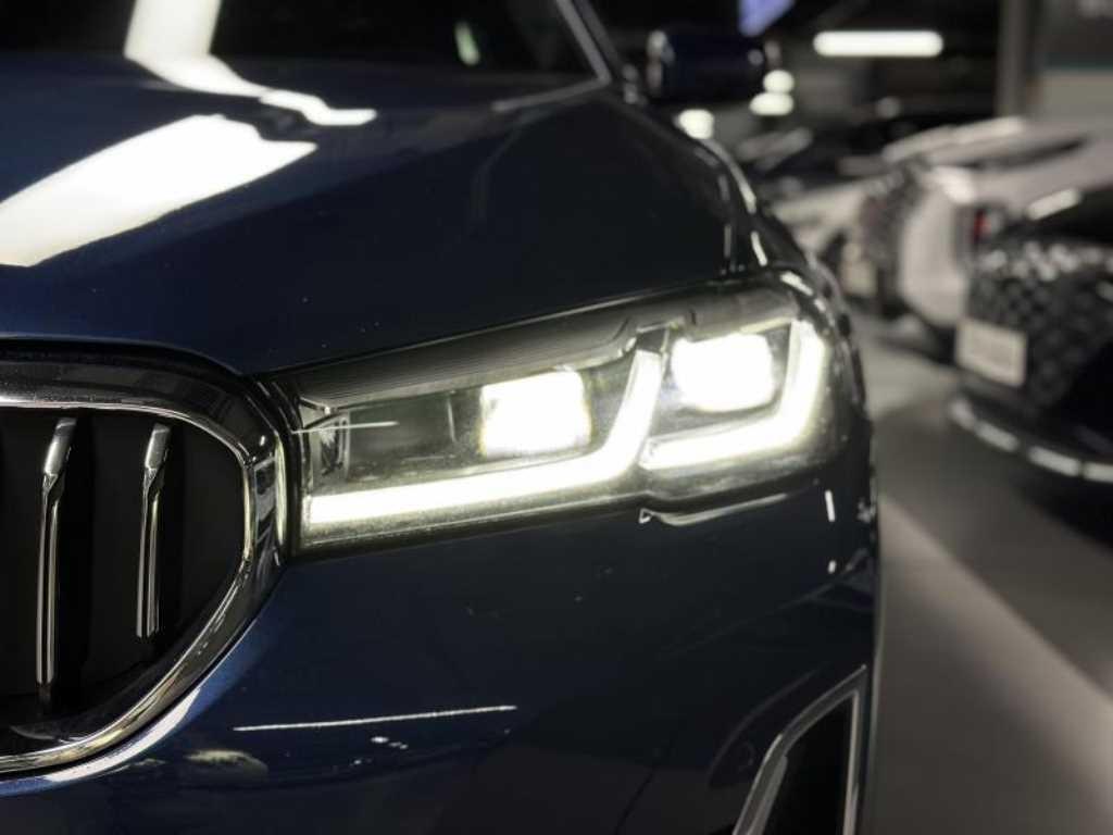 BMW 5 Series 2021 Azul - Importación desde Corea - HF Imports Iquique - Foto 18