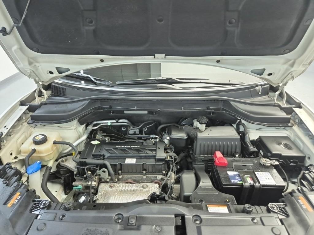 Ssangyong Tivoli 2017 Blanco - Importación desde Corea - HF Imports Iquique - Foto 18