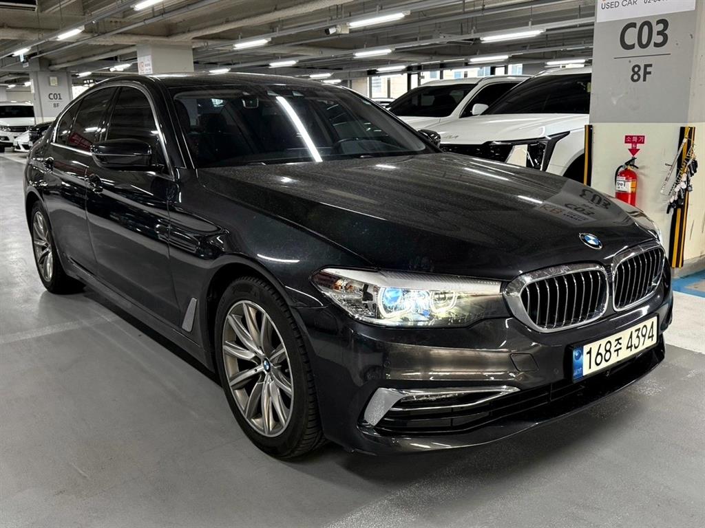 BMW 5 Series - Vista 5