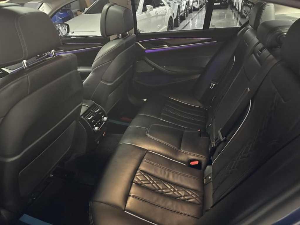 BMW 5 Series - Vista 8