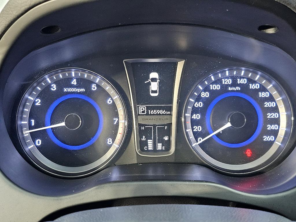 HYUNDAI Grandeur - Vista 7