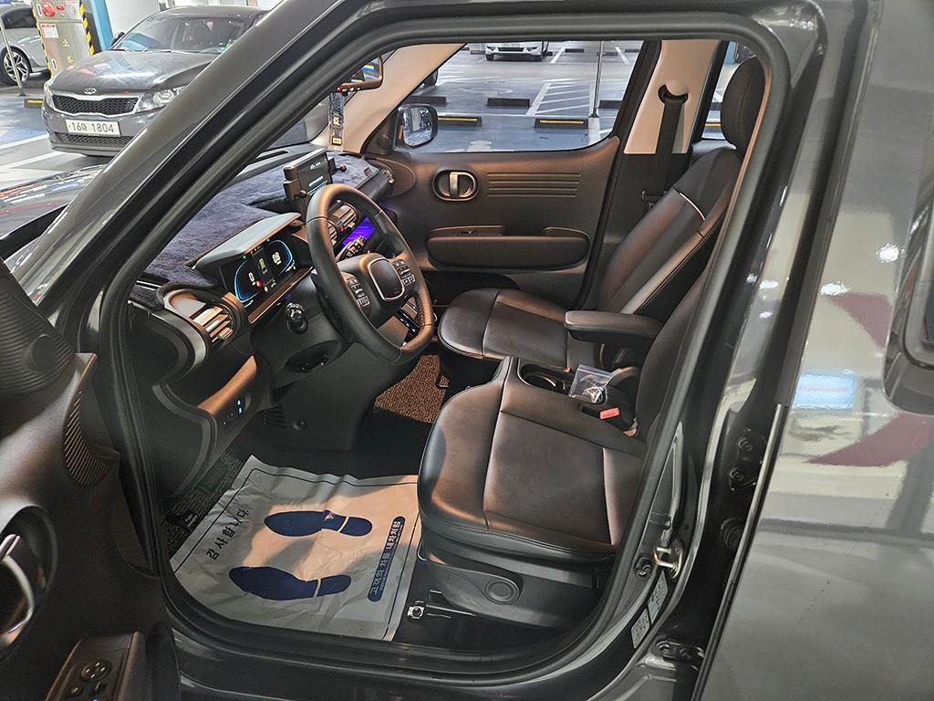 HYUNDAI Casper - Vista 6