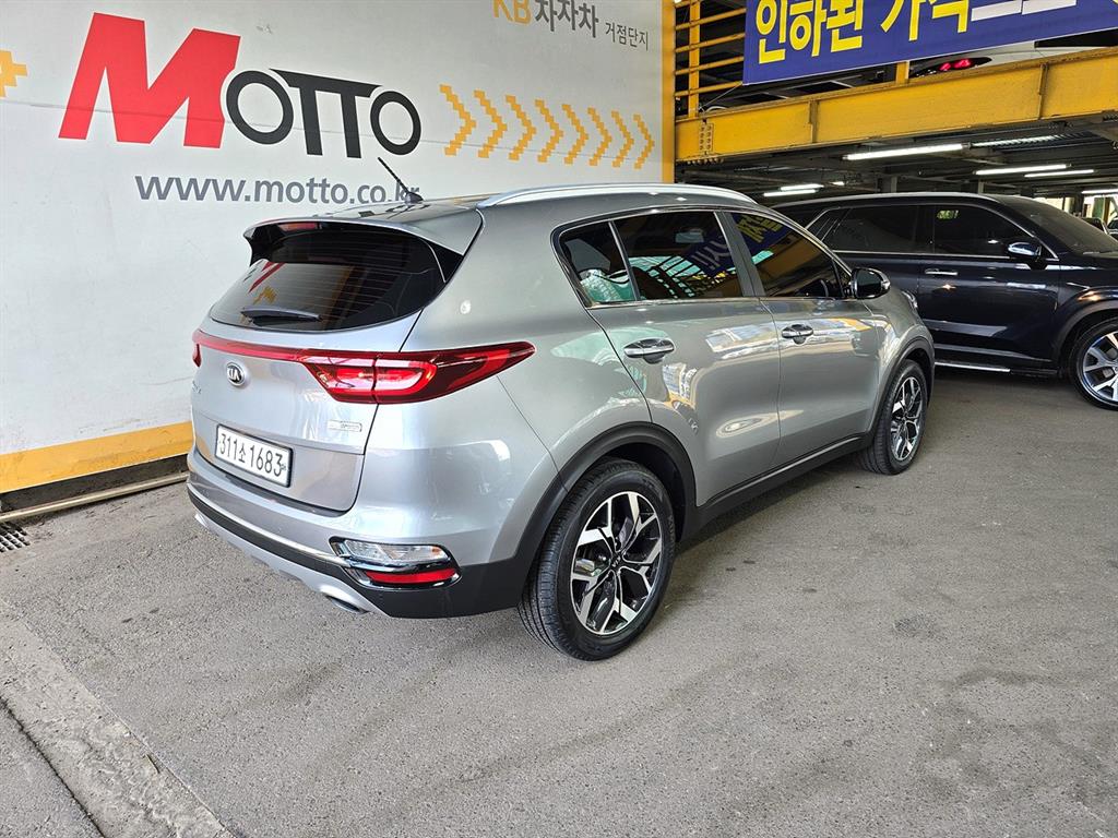 KIA Sportage - Vista 5