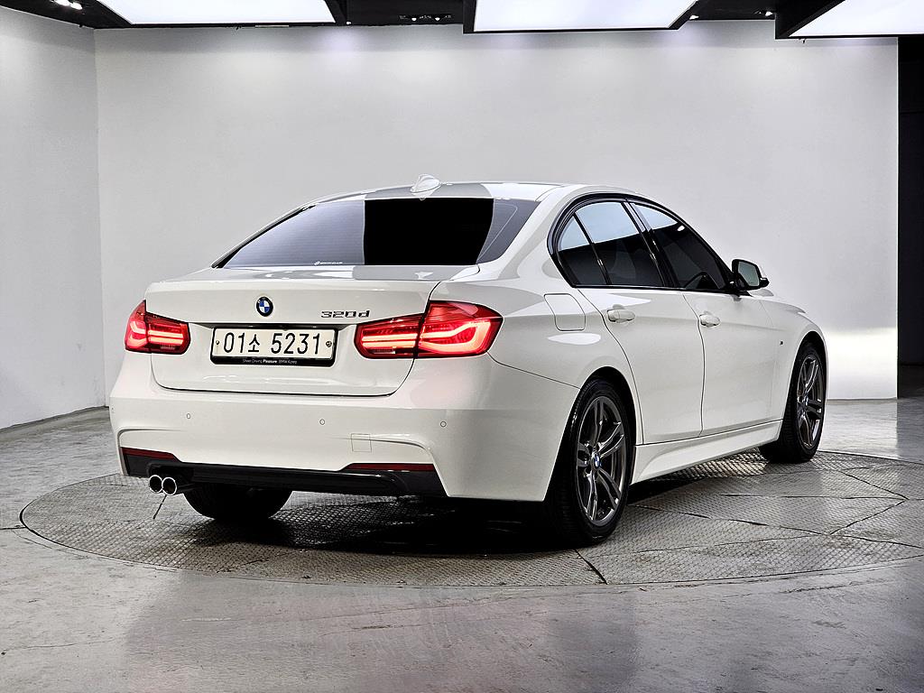 BMW 3 series - Vista 4