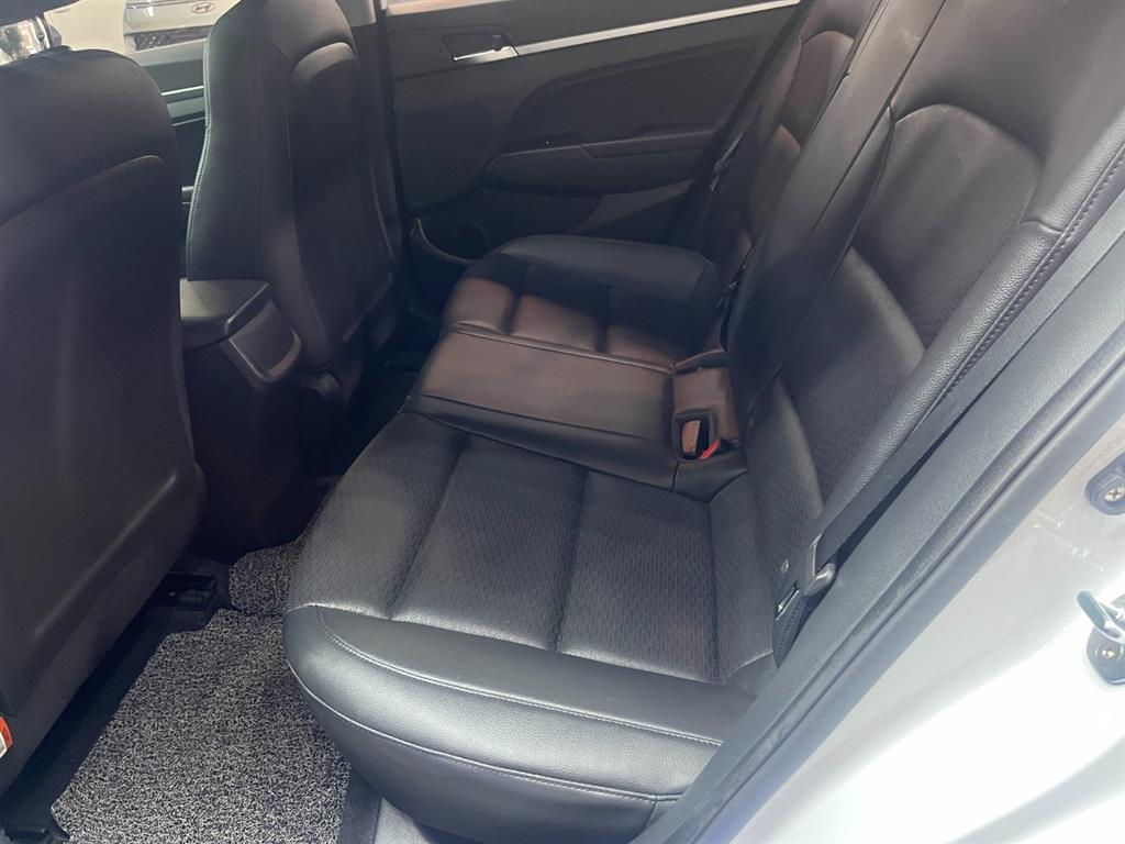 HYUNDAI Avante 2020 Blanco - Importación desde Corea - HF Imports Iquique - Foto 15