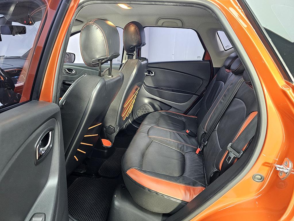 SAMSUNG QM3 - Vista 9