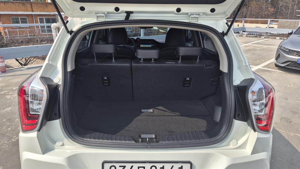 Ssangyong Tivoli - Vista 11