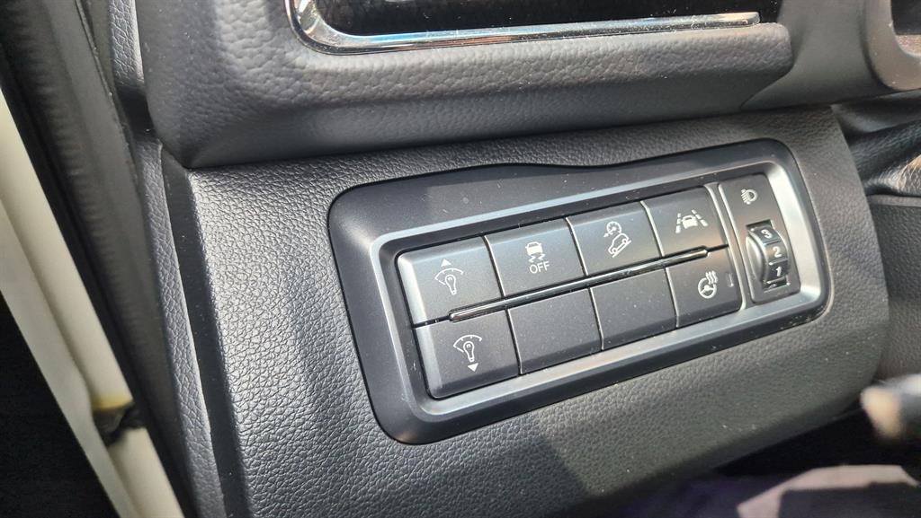 Ssangyong Tivoli - Vista 8