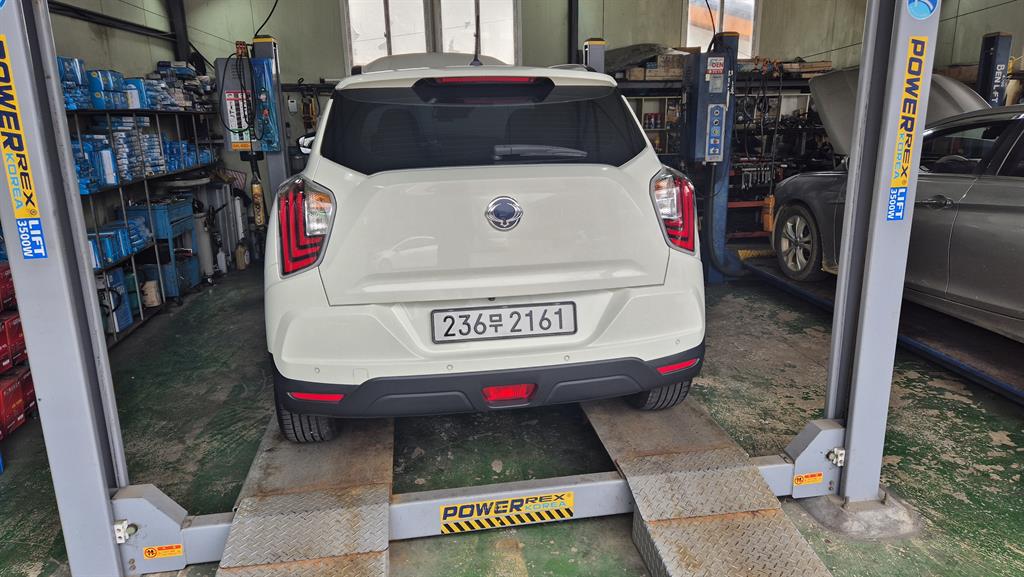 Ssangyong Tivoli 2021 Blanco - Importación desde Corea - HF Imports Iquique - Foto 19