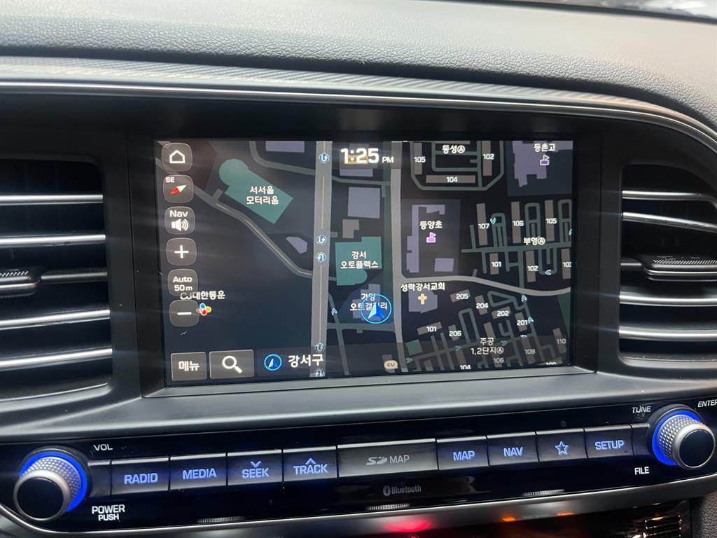 HYUNDAI Avante - Vista 7