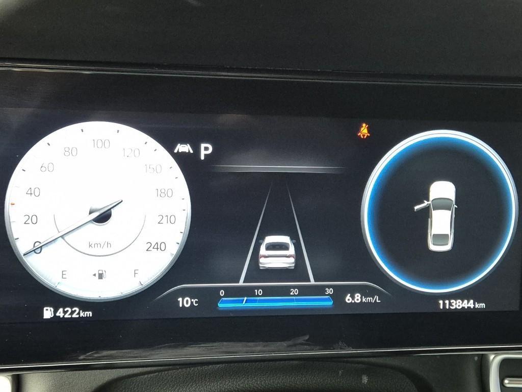 HYUNDAI Avante - Vista 6