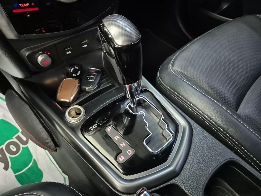 Ssangyong Tivoli - Vista 11